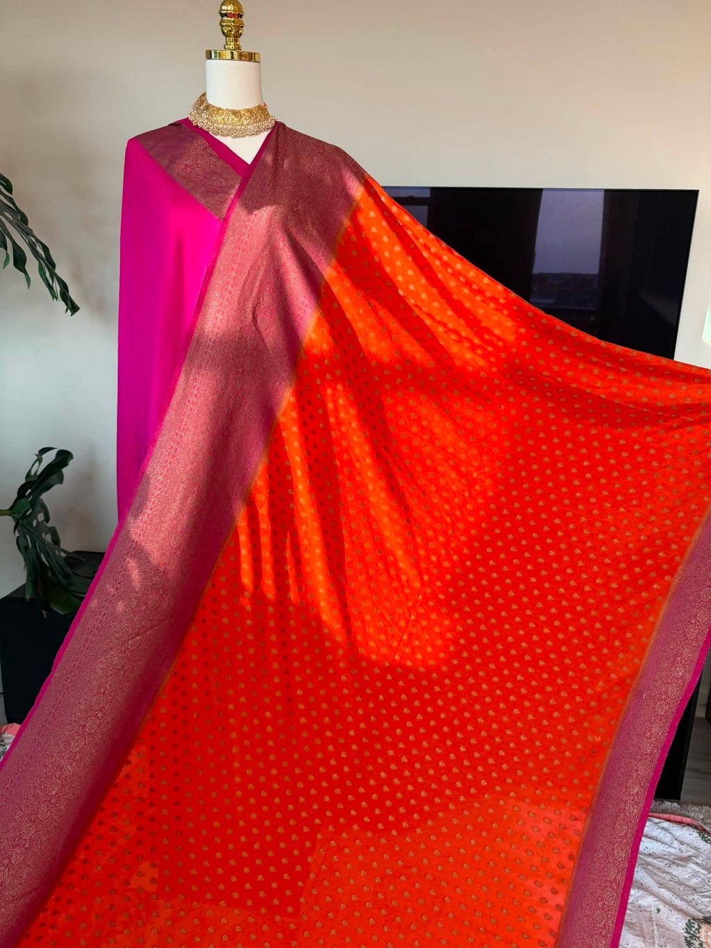 Premium Pure Banarasi Silk Saree (Magenta Pink)