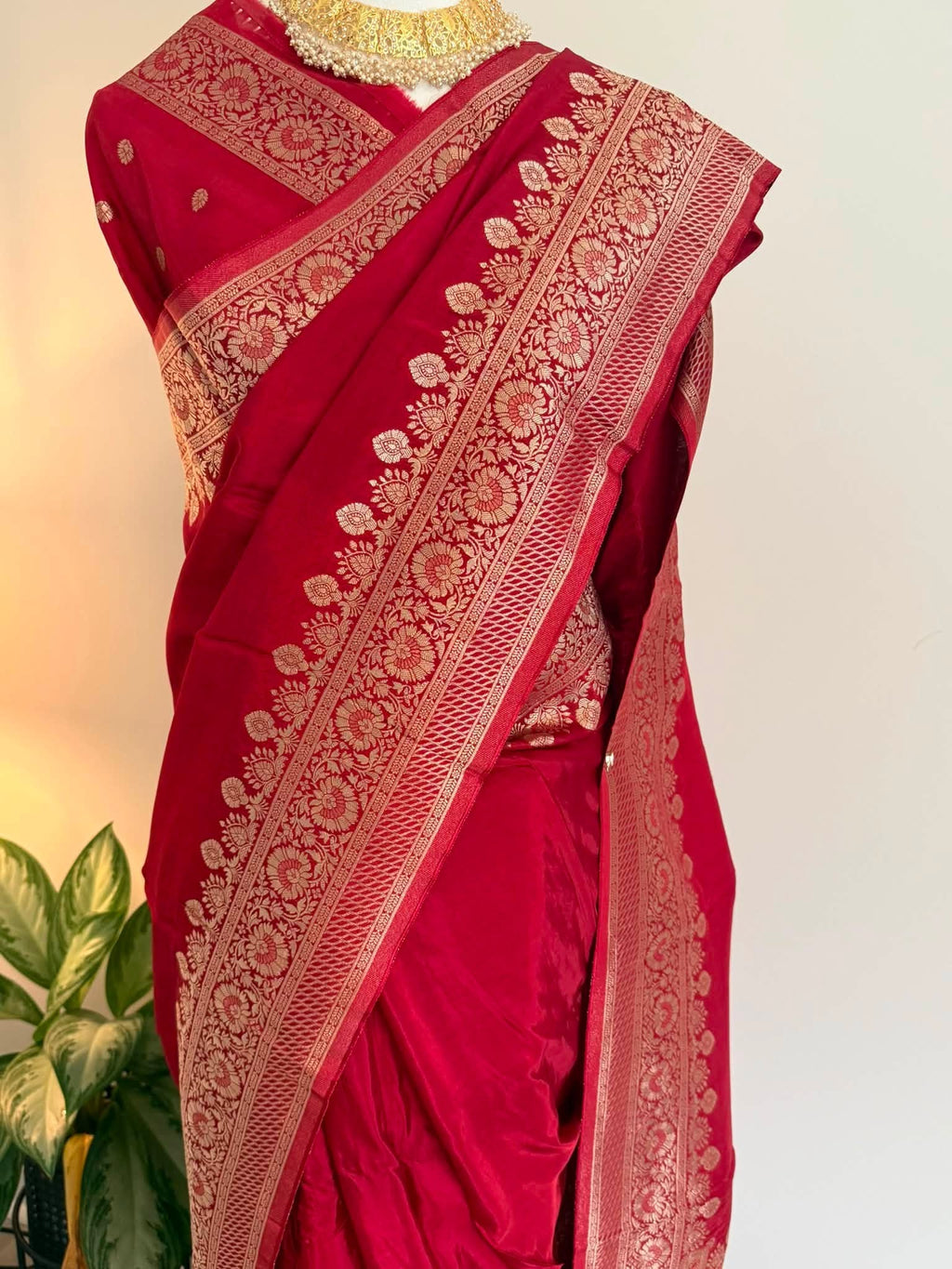 Pure viscoss silk benarashi sharee (Crimson Red)
