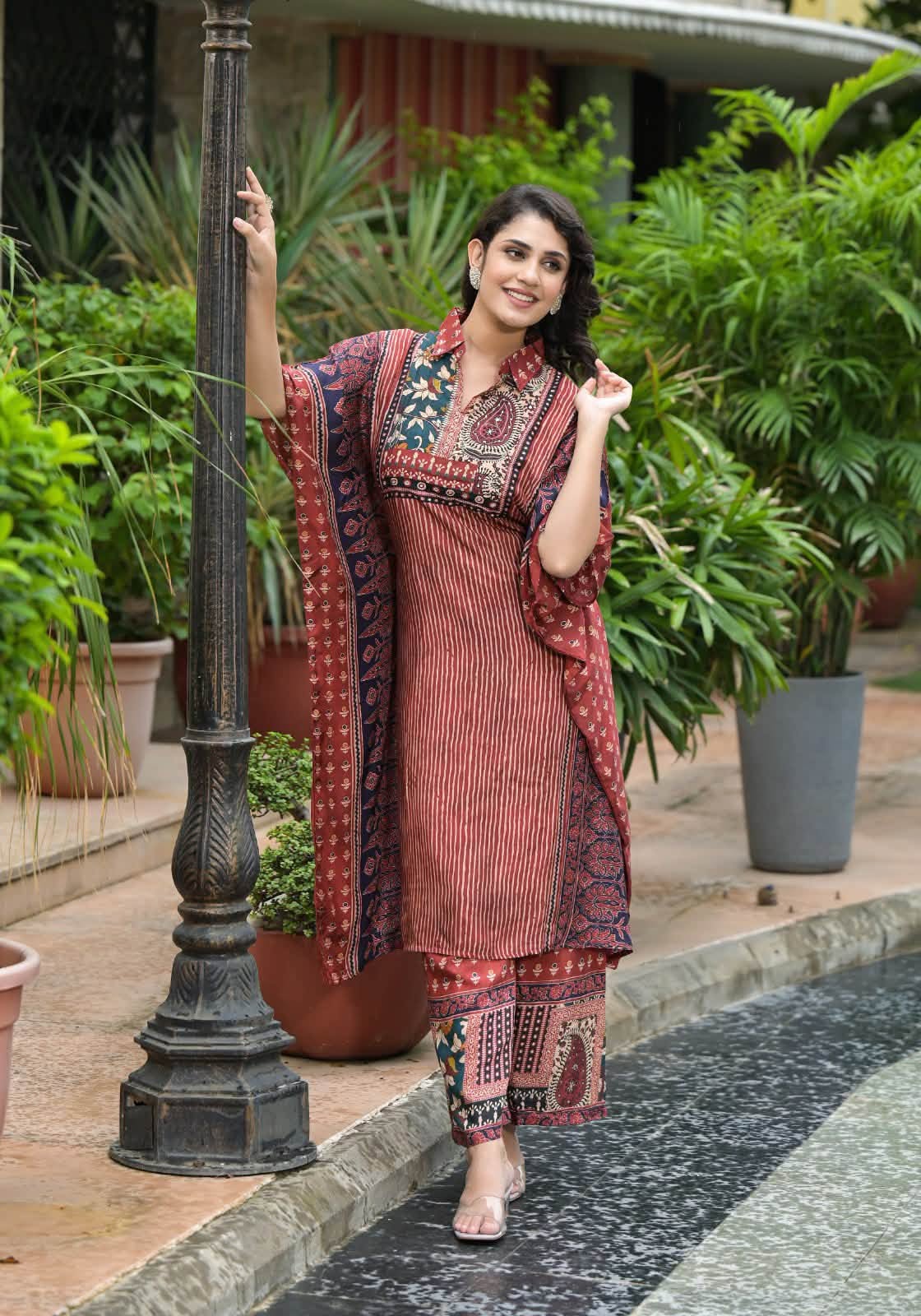 Red Azrak 2PC Kaftan